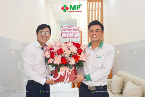trao hoa ban giao nha pho quan 11