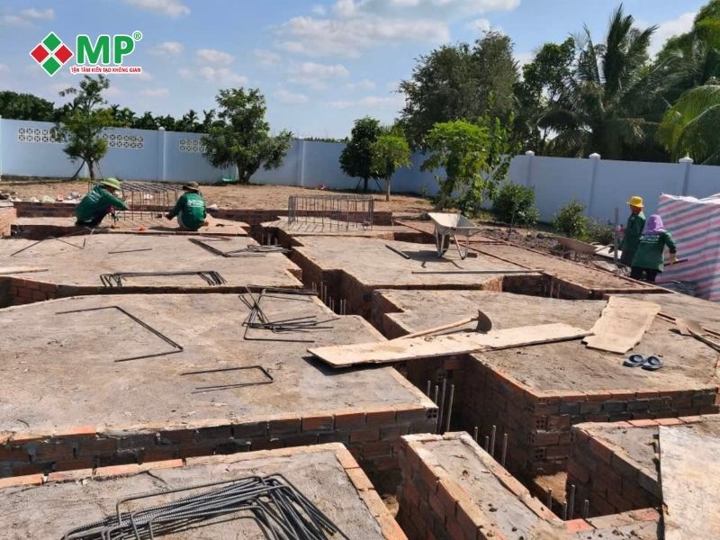 Báo Giá Xây Nhà Phần Thô Mới Nhất 2026 - Dự Toán Chi Tiết 6 Móng là bộ phận chịu toàn bộ tải trọng của công trình