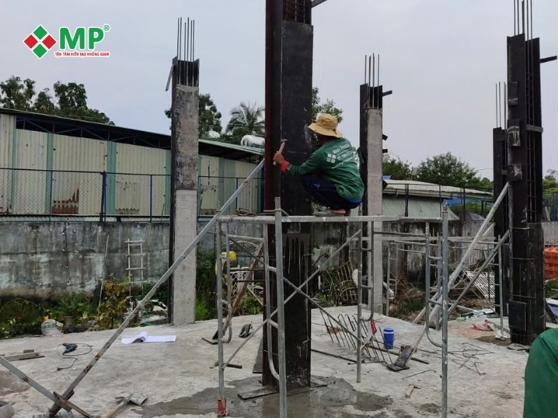Báo Giá Xây Nhà Phần Thô Mới Nhất 2026 - Dự Toán Chi Tiết 7 Nhà thầu triển khai hệ khung chịu lực bao gồm cột, dầm, sàn
