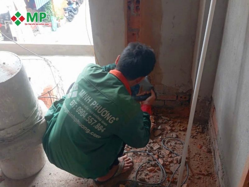 Báo Giá Xây Nhà Phần Thô Mới Nhất 2026 - Dự Toán Chi Tiết 9 Hệ thống điện và cấp thoát nước âm được triển khai đồng thời với quá trình xây tô