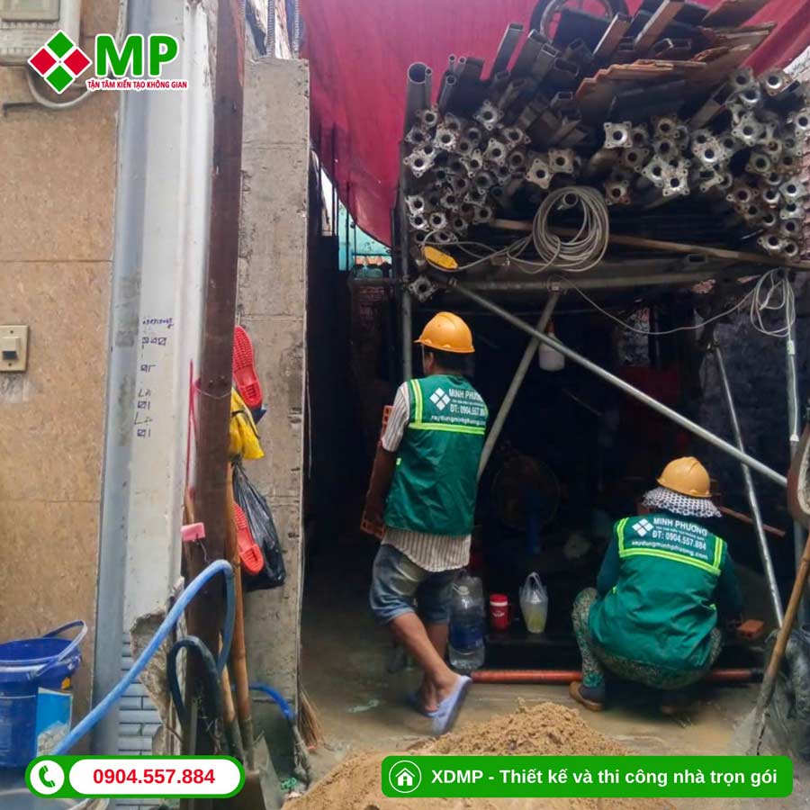 NHẬT KÝ THI CÔNG NHÀ PHỐ 4 TẦNG HIỆN ĐẠI TẠI HCM – TC05 8 Gia công và lắp đặt cốt thép sàn tầng lửng