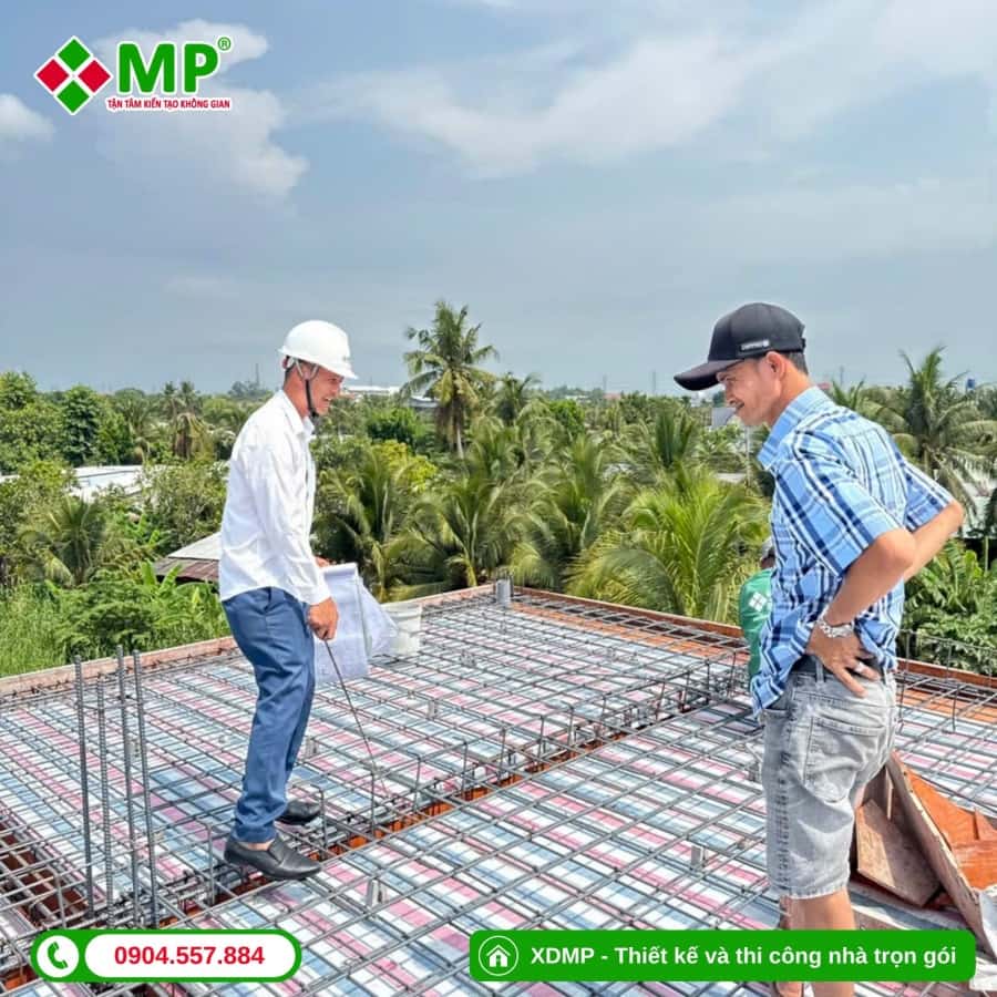 Nghiệm thu thép và đổ bê tông sàn mái (3)