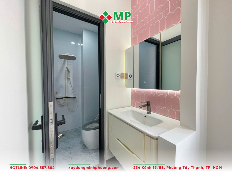 BÀN GIAO NHÀ PHỐ 3 TẦNG CẦN GIUỘC TÂY NINH HIỆN ĐẠI - BG1 15 Phòng WC nhà 3 tầng Cần Giuộc Tây Ninh