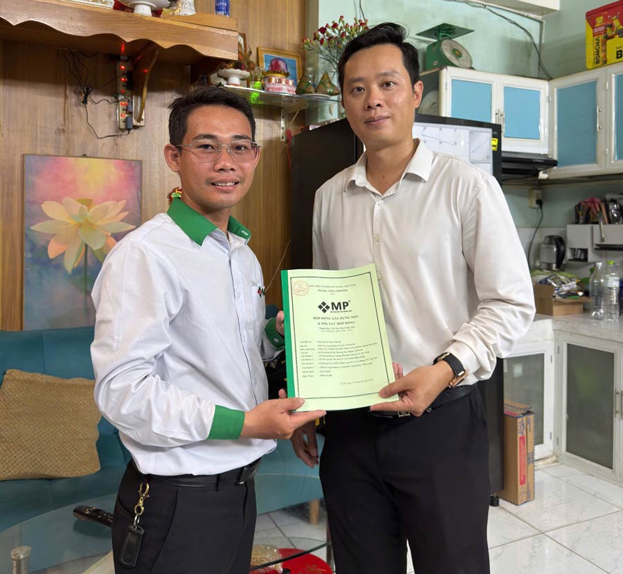 Ký Hợp Đồng Sửa Chữa Nhà 3 Tầng Quận 11 Trọn Gói - HĐ03 3 Lễ ký kết hợp đồng sửa chữa nhà trọn gói 3 tầng Quận 11