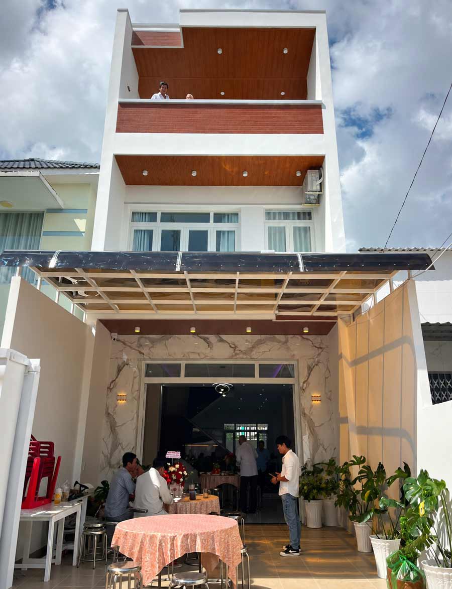 mặt tiền nhà phố 2 tầng 1 tum 3 phòng ngủ